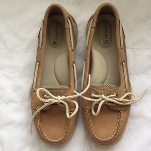 Like new Women’s Sperry Top-Sider boat shoes